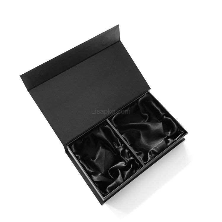 Matt Magnetic Elegant Black Wholesale Italy Gift Jewelry Box with satin